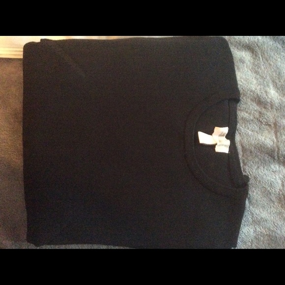 Black long sleeve - Picture 2 of 3